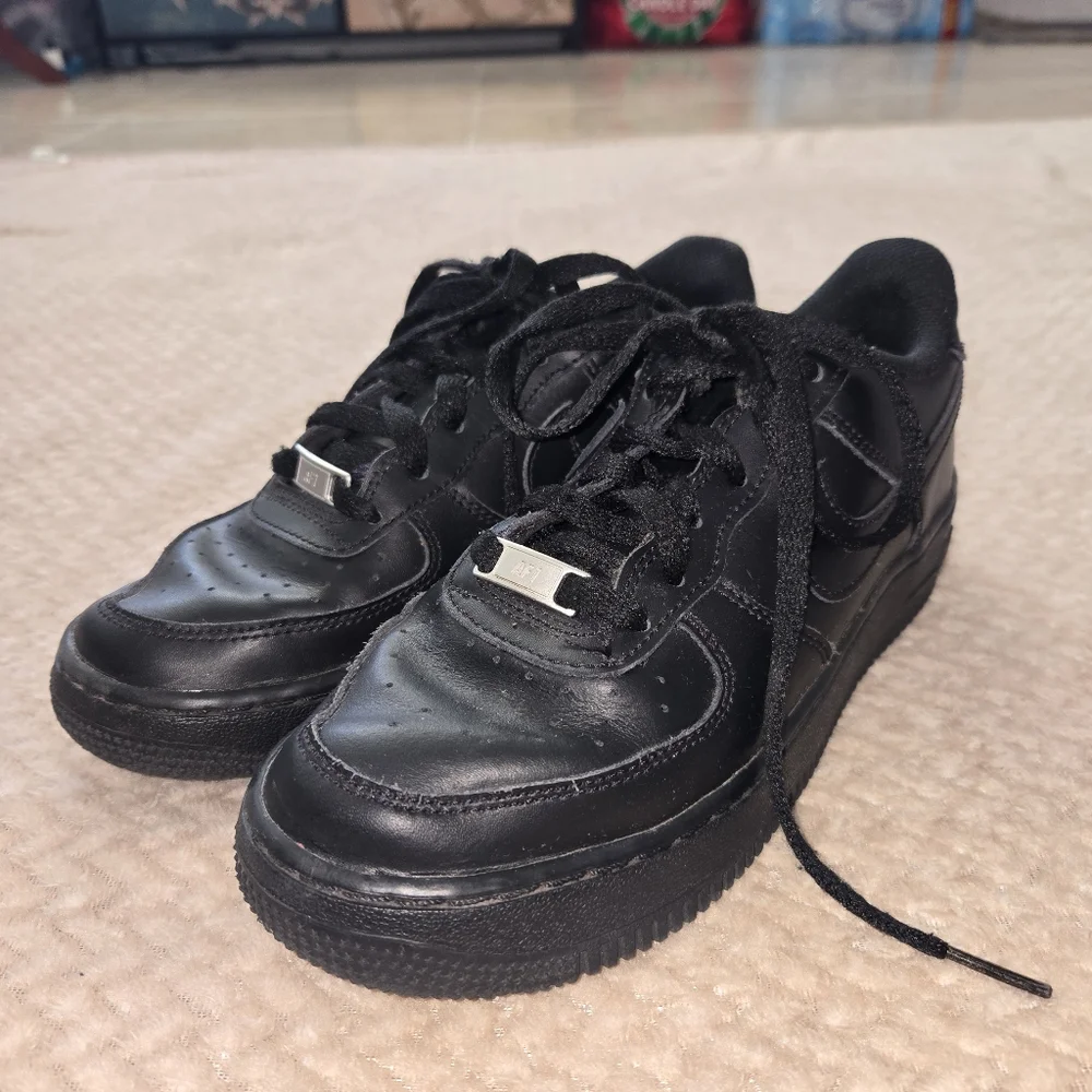 🖤Nike Air Force 1 Low Triple Black Youth 5.5Y Sneakers